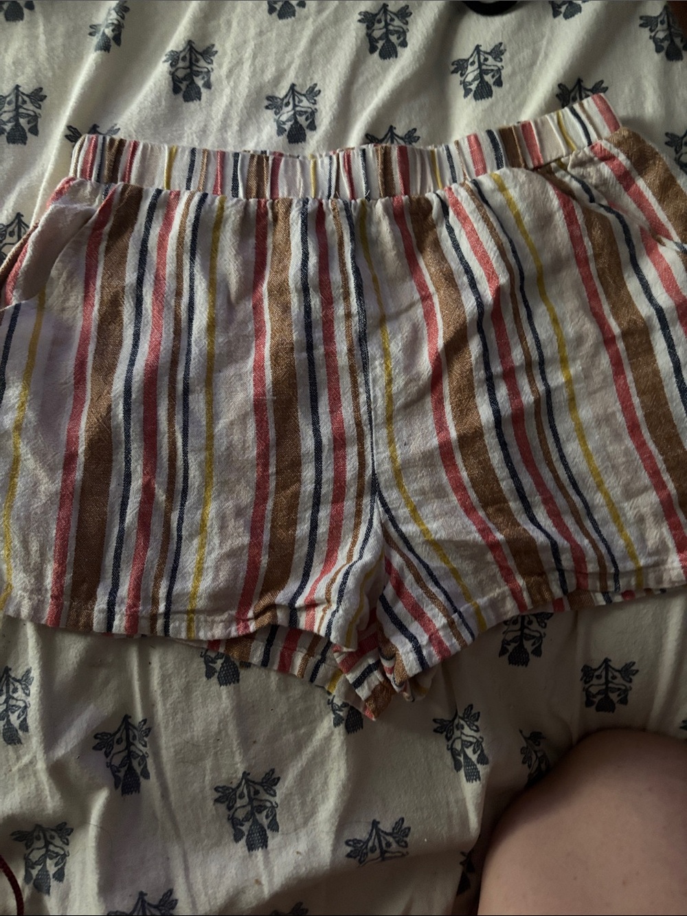 Forever 21 Multicolor Striped Elastic-Waist Women's Shorts